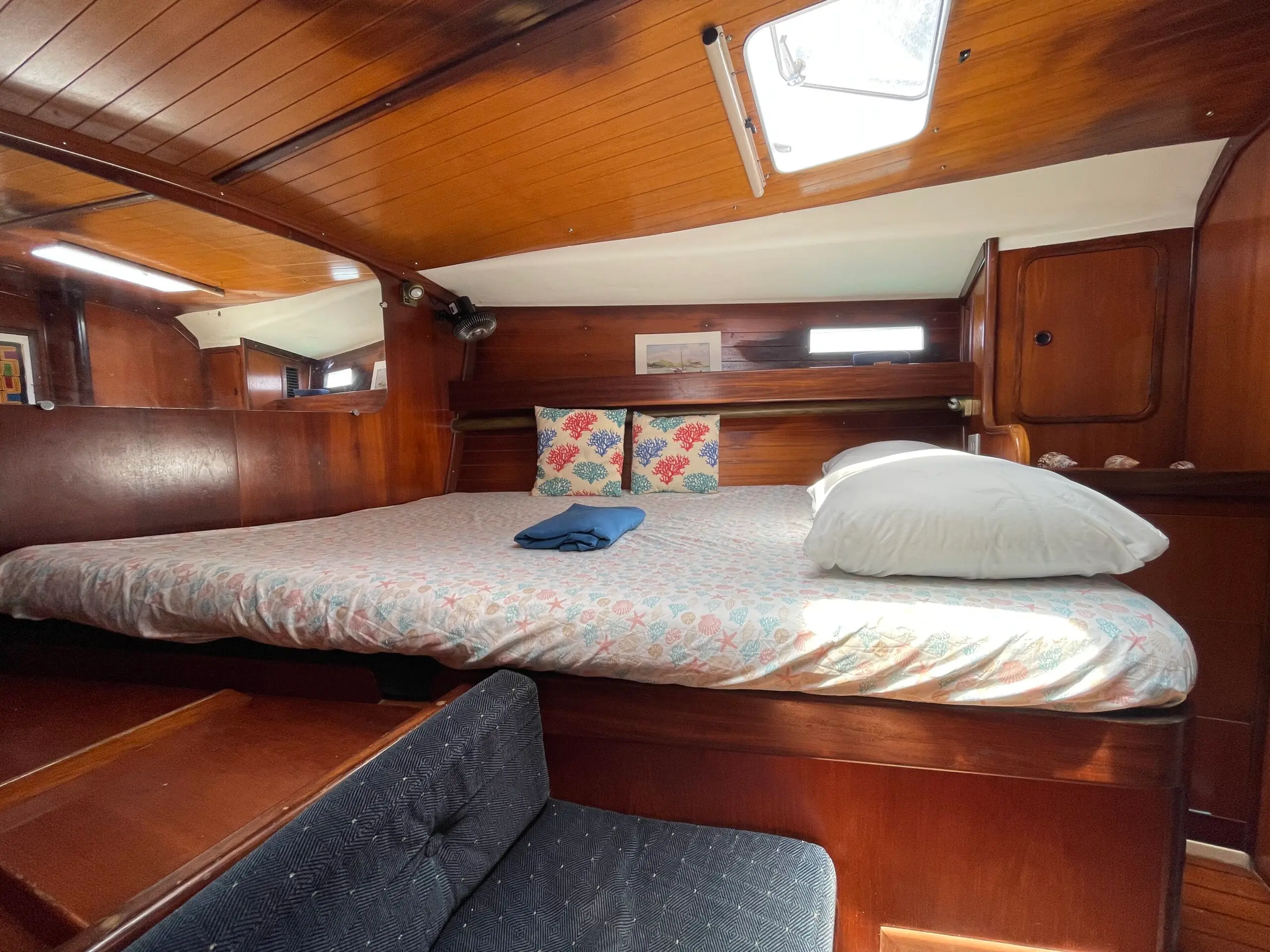 Private ensuite cabin on board Lady Lou